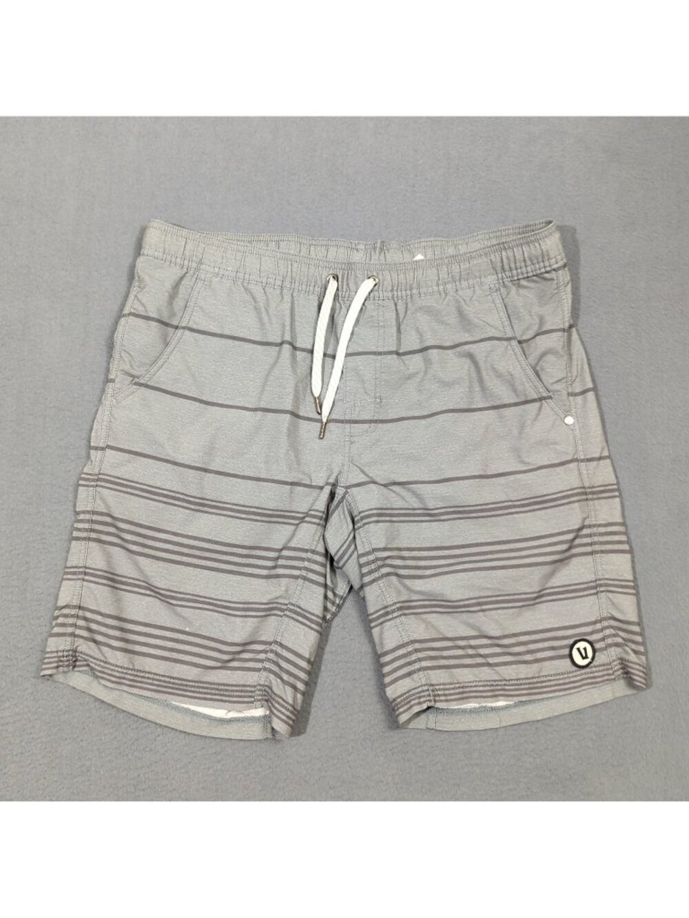 Vuori Shorts Men's S Gray Striped Kore Lined 9" Athletic Drawstrings Flaws